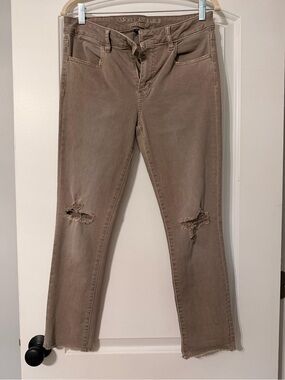American Eagle Outfitters Taupe Distressed Women's Jegging